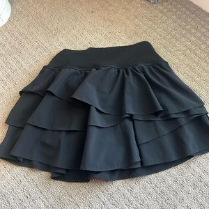 Offline by aerie ruffle skirt with built in shorts size medium
